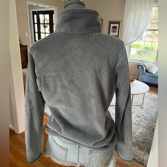 Women’s Patagonia Snap Fleece Pullover - Picture 2 of 3